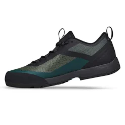 Approach Shoes><noscript><img width=